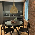 Cozy In Kadriorg, Centre Apartment