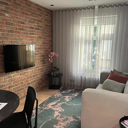 New In Kadriorg, Centre Daire *